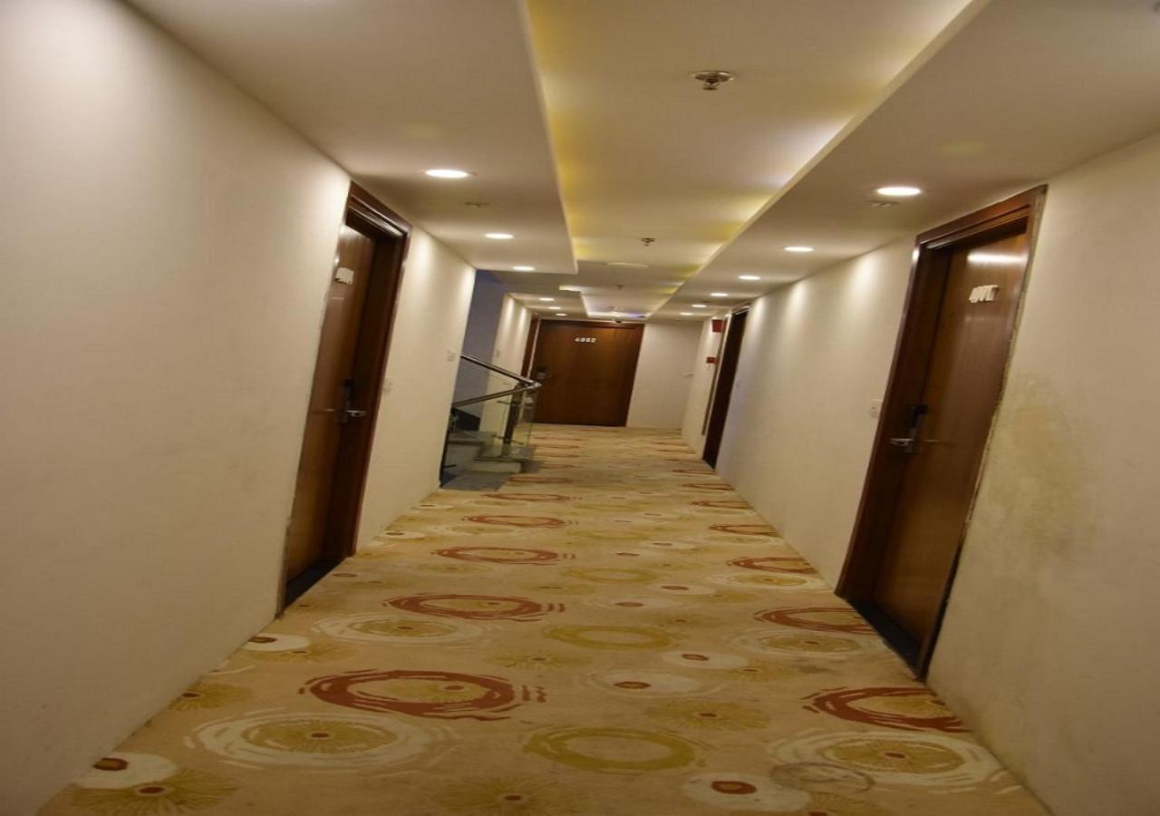 Hotel Meadows Varanasi Exterior foto