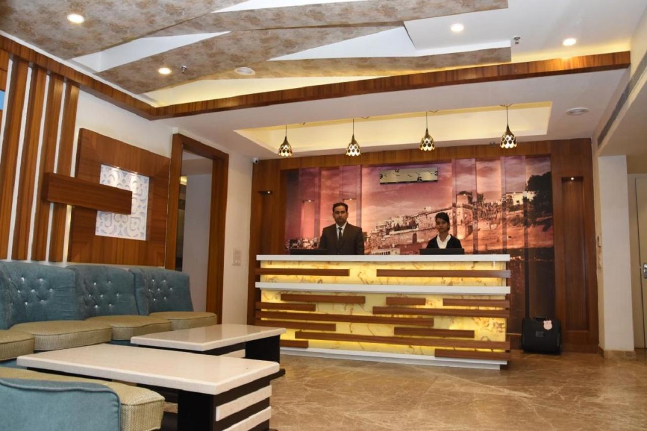 Hotel Meadows Varanasi Exterior foto